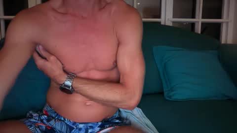 Snapshot of lisousx chatting on February 23, 2026, 10:18 pm lisousx online show from February 23, 2026, 10:18 pm