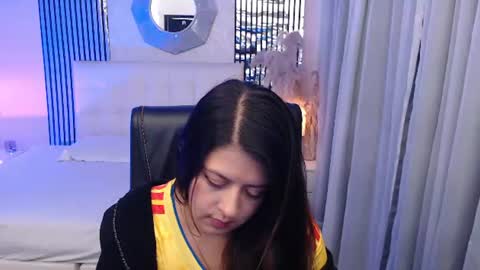 Snapshot of liss_black chatting on June 18, 2026, 9:25 am Andrea online show from June 18, 2026, 9:25 am