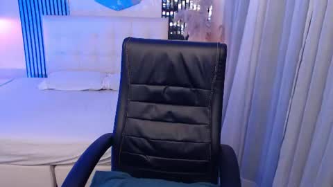 Snapshot of liss_black chatting on July 8, 2026, 4:28 am Andrea online show from July 8, 2026, 4:28 am