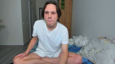 Alfie online show from December 8, 2024, 4:25 am