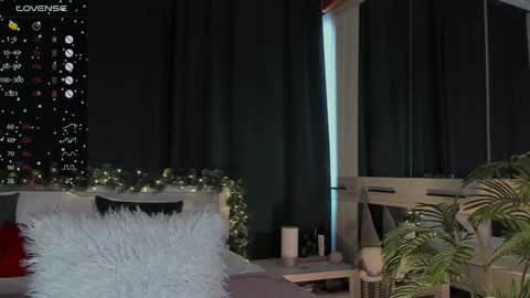 Snapshot of lissa_rose chatting on December 21, 2024, 9:55 am lissa_rose online show from December 21, 2024, 9:55 am