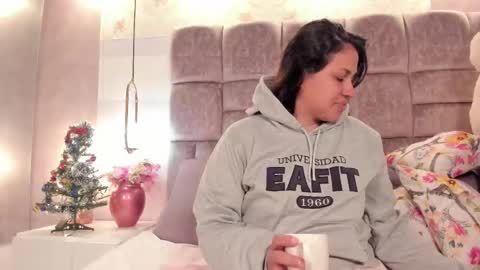 lissaharris online show from December 5, 2025, 3:26 am