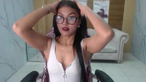 lissandra_s online show from September 20, 2025, 8:54 pm