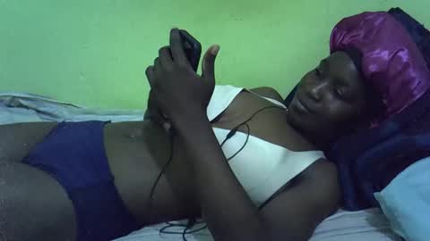 lisssa01 online show from September 28, 2025, 5:07 pm