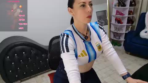 Snapshot of litas_secrets chatting on June 16, 2026, 8:11 pm LITA a sexy milf online show from June 16, 2026, 8:11 pm