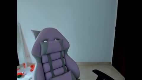 Danni online show from December 16, 2024, 7:54 pm