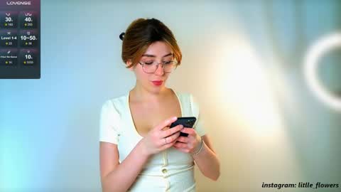 Lana online show from April 6, 2026, 1:23 pm