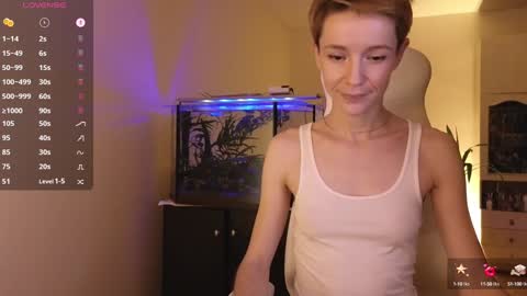 Snapshot of litllle_alis_a chatting on December 31, 2024, 7:29 pm Alisa online show from December 31, 2024, 7:29 pm