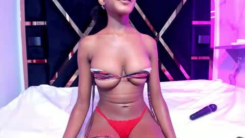 Snapshot of litte_ebony chatting on November 27, 2025, 6:54 pm Ashley online show from November 27, 2025, 6:54 pm