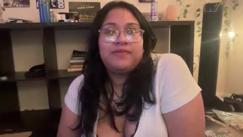 Snapshot of littldeath chatting on October 23, 2025, 6:02 am littldeath online show from October 23, 2025, 6:02 am