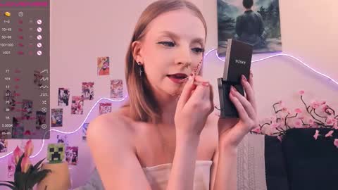 Snapshot of little__caprice chatting on February 11, 2026, 7:24 am Bella online show from February 11, 2026, 7:24 am