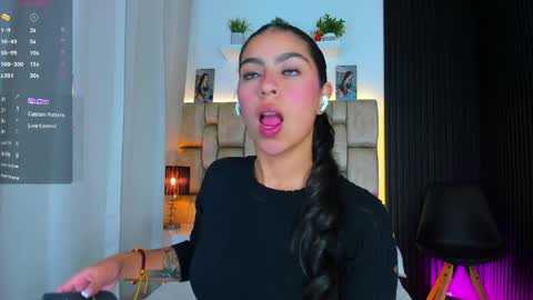 Sophie ---- connected from 1400 to 2100 Colombia time online show from April 5, 2026, 8:28 pm