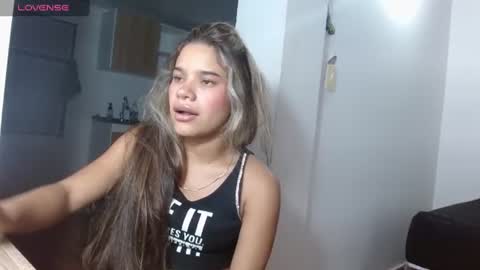 Snapshot of little_babyboo_ chatting on July 1, 2026, 1:51 am Catalina online show from July 1, 2026, 1:51 am
