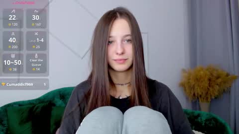 Lana online show from September 20, 2025, 6:36 am