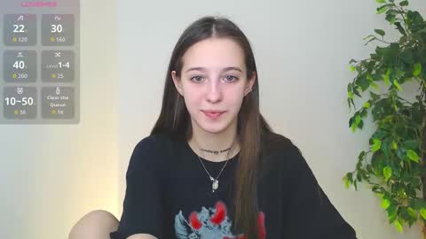Lana online show from October 18, 2025, 6:48 am