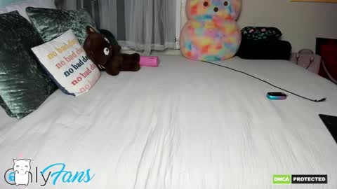 Veronica and Alex online show from January 13, 2026, 4:51 am