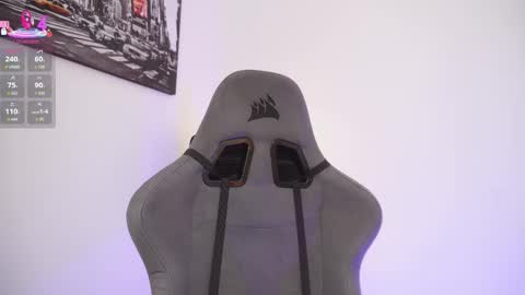 Help me reach 100 likes online show from November 14, 2025, 7:12 pm