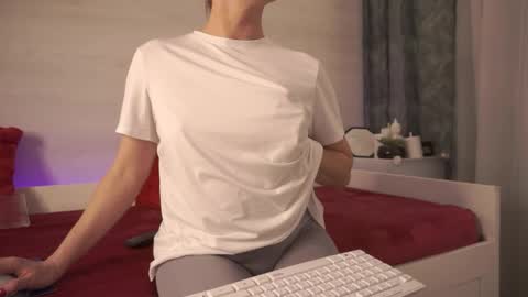 little_heart_andreea online show from March 10, 2026, 10:48 pm