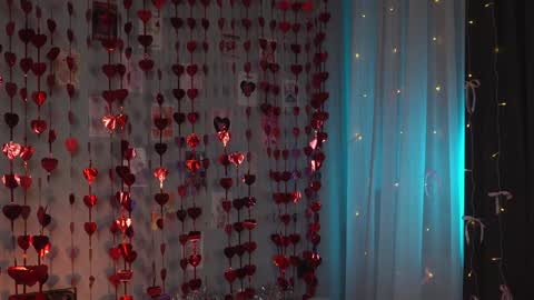 Kiki online show from February 19, 2026, 9:44 pm