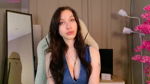 Snapshot of little_pussssys chatting on May 13, 2026, 4:37 pm Kate online show from May 13, 2026, 4:37 pm