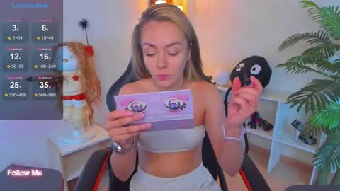 Snapshot of little_rockk chatting on October 11, 2025, 4:44 am little_rockk online show from October 11, 2025, 4:44 am