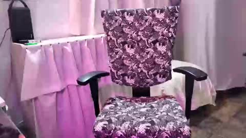 little_savage online show from September 21, 2025, 4:47 am