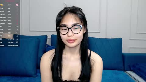 Snapshot of little_v1rgin_angel chatting on February 4, 2025, 12:33 pm Kwan online show from February 4, 2025, 12:33 pm