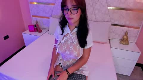 Im your little Velinda  online show from April 10, 2026, 8:24 pm