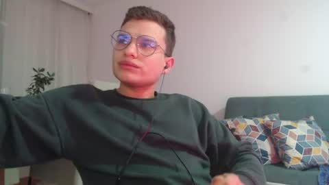little_wizard online show from August 8, 2026, 3:52 am