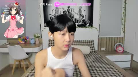 Yena and Gabby online show from October 15, 2025, 10:48 am