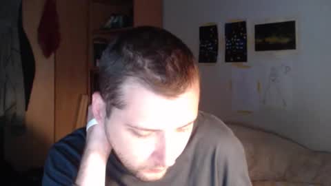 littlealien7 online show from November 14, 2025, 7:07 am