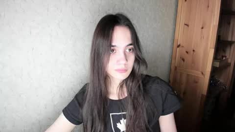 littleashleyy online show from December 3, 2025, 8:34 am