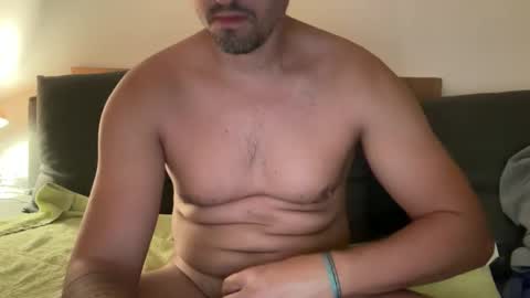 Snapshot of littlebigrabbit chatting on December 4, 2025, 10:51 pm LittleBigRabbit online show from December 4, 2025, 10:51 pm