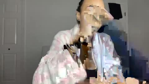 Snapshot of littlecutiechloe chatting on February 6, 2026, 10:46 pm LittleCutieChloe online show from February 6, 2026, 10:46 pm