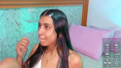Snapshot of littlee_emilyy_ chatting on June 25, 2026, 1:48 pm Emily online show from June 25, 2026, 1:48 pm