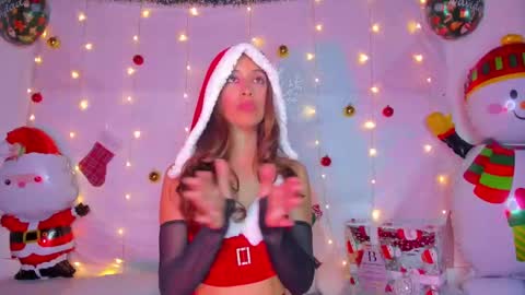 littlee_emma_ online show from December 31, 2024, 6:27 am