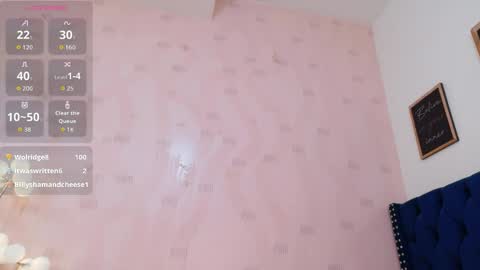 Snapshot of littleebonymommy chatting on April 21, 2026, 1:42 am Tania online show from April 21, 2026, 1:42 am