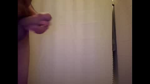 littleguyy888 online show from October 23, 2025, 12:04 pm