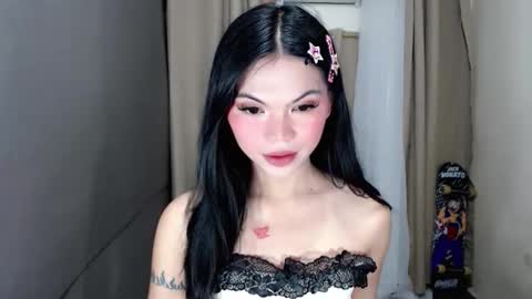 littlelace_ online show from April 9, 2026, 11:10 pm