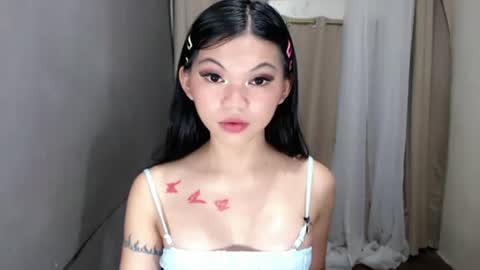 littlelace_ online show from June 21, 2026, 12:13 am