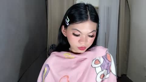 littlelace_ online show from June 28, 2026, 2:17 am