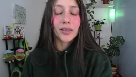 Laksmi online show from September 17, 2025, 9:38 pm