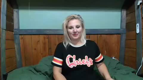 Snapshot of littlelisa1 chatting on October 20, 2025, 12:55 am lisanixs online show from October 20, 2025, 12:55 am