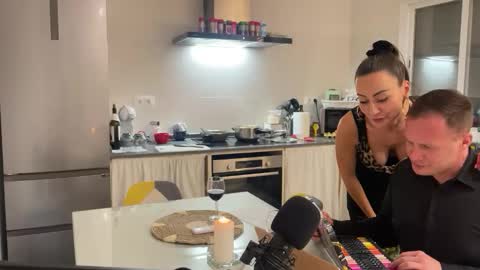 littlemi_bigd online show from January 17, 2026, 6:55 pm