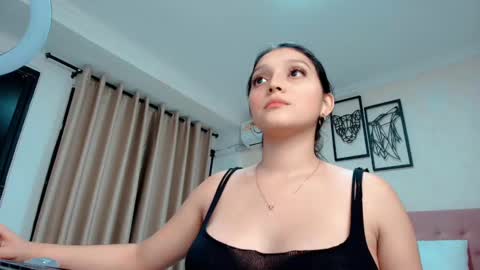Sarahs Room online show from March 2, 2025, 7:21 am