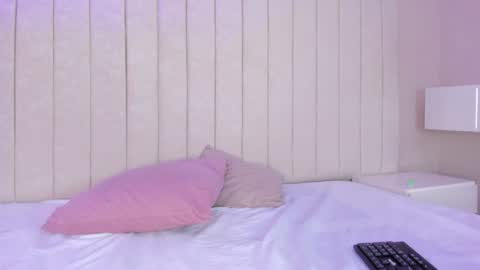 Snapshot of littleoliviia_ chatting on January 27, 2025, 7:13 pm im olivia IG littleolivia01 online show from January 27, 2025, 7:13 pm