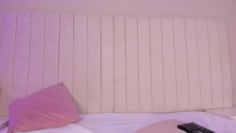 Snapshot of littleoliviia_ chatting on January 30, 2025, 7:04 pm im olivia IG littleolivia01 online show from January 30, 2025, 7:04 pm