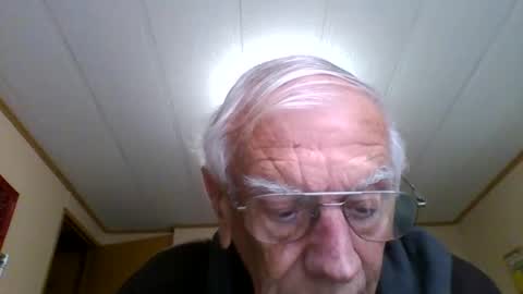 Littleone 6 online show from November 6, 2025, 7:37 pm