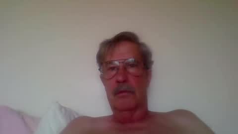 littlepetey17 online show from October 25, 2025, 10:04 pm