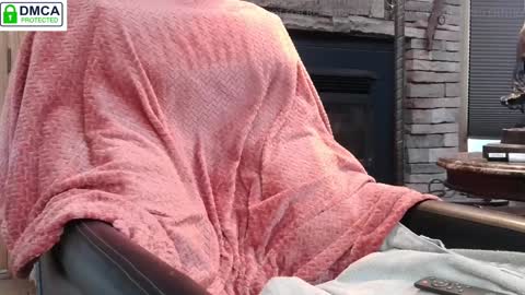 Miss D   Shows Mon Wed  Fri online show from January 3, 2025, 6:35 pm